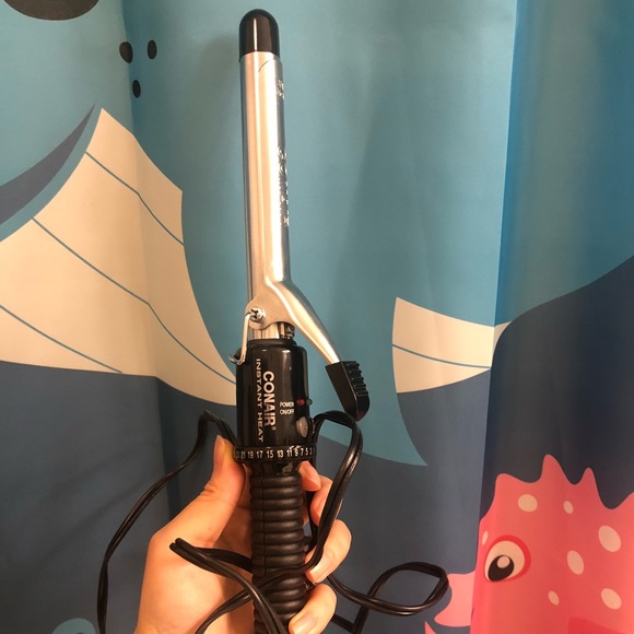 CONAIR Curling Iron - Picture 1 of 2